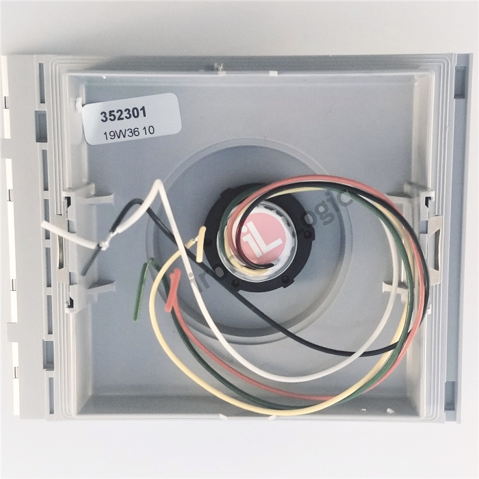 Čtečka SFERA kov Wiegand 26 1-wire(TM) zapuštěná chráněná 13,56 MHz MIFARE RFID kontrola vstupu  IRON LOGIC-bticino