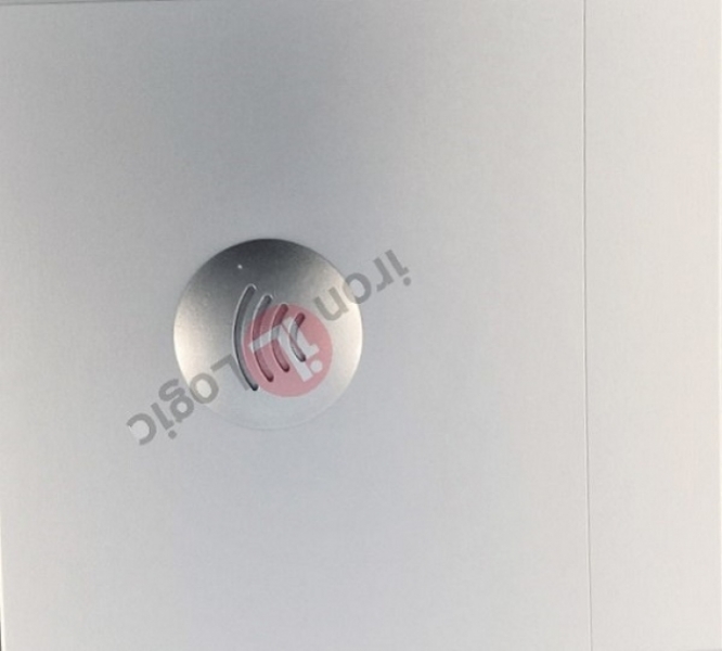 Čtečka SFERA kov Wiegand 26 1-wire(TM) zapuštěná chráněná 13,56 MHz MIFARE RFID kontrola vstupu IRON LOGIC-bticino