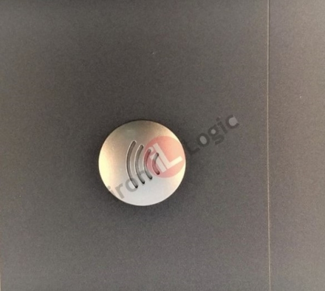 Čtečka SFERA ocel Wiegand 26 1-wire(TM) zapuštěná chráněná 13,56 MHz MIFARE RFID kontrola vstupu IRON LOGIC-bticino