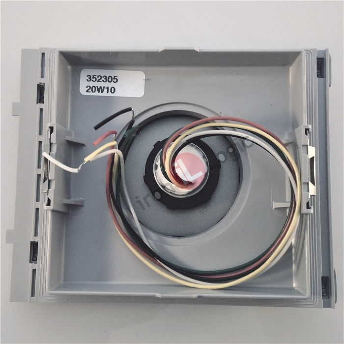 Čtečka ROBUR Wiegand 26, 1-wire(TM) zapuštěná 13,56 MHz MIFARE RFID kontrola vstupu  IRON LOGIC-bticino