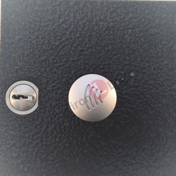 Čtečka KARAT antika měděná Wiegand 26 iButton(1-wire) zapuštěná chráněná 13,56 MHz MIFARE RFID kontrola vstupu IRON LOGIC-TESLA zámek